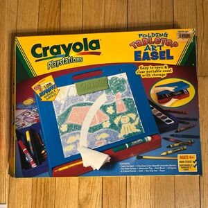 vintage 1998 NIB complete  Crayola Folding Tabletop Art Easel-portable w/storage